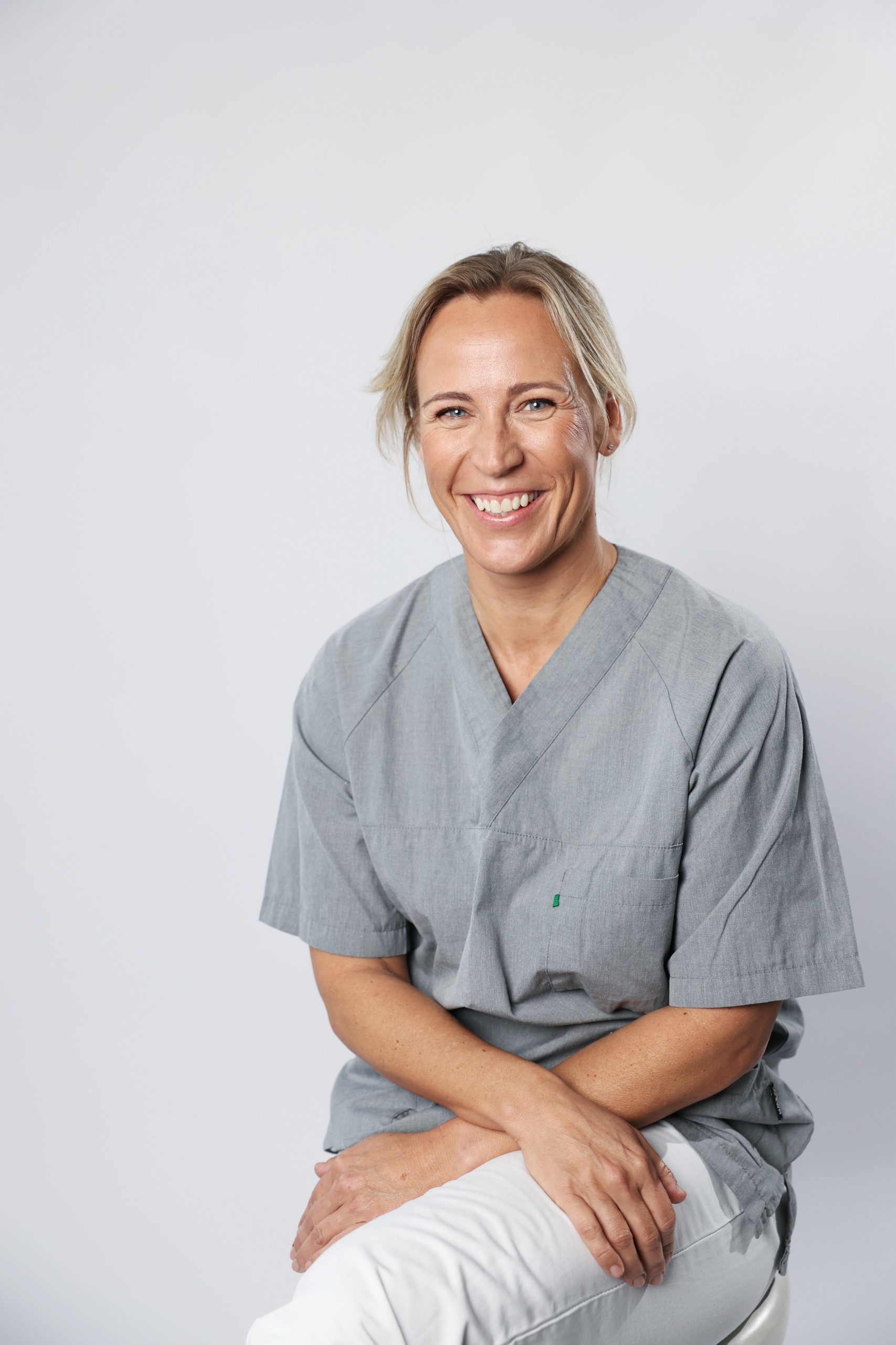 Anne Marte Valset Vaarlund, Gynekolog